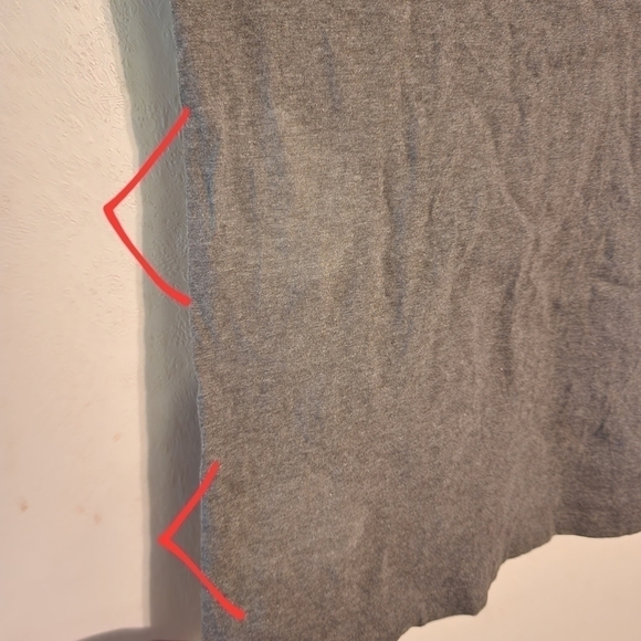 Under Armour Shirt Sz S Gray Superman Heatgear Semi Fitted Charged (spot) - Picture 2 of 12